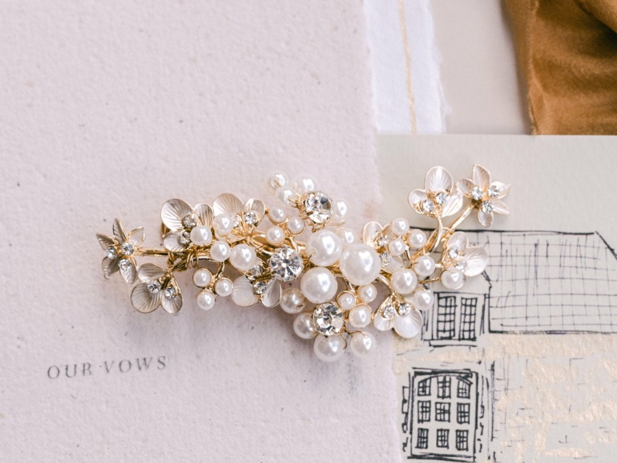 Windsor Bridal Leah - Dainty Pearl & Crystal Bridal Hair Clip Silver