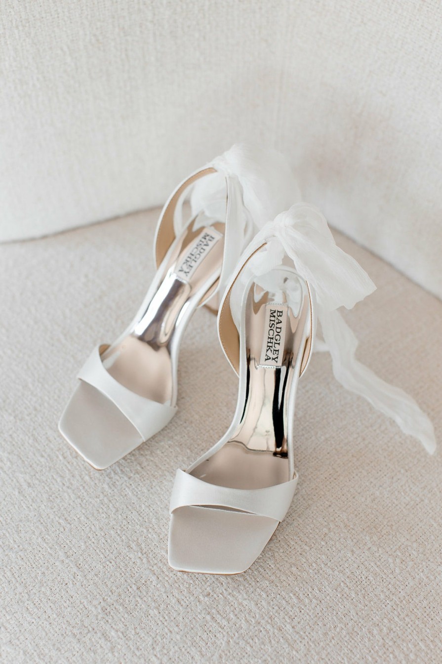 Badgley Mischka Primrose - Bow Strap Stiletto Heel With Open Toe - White White