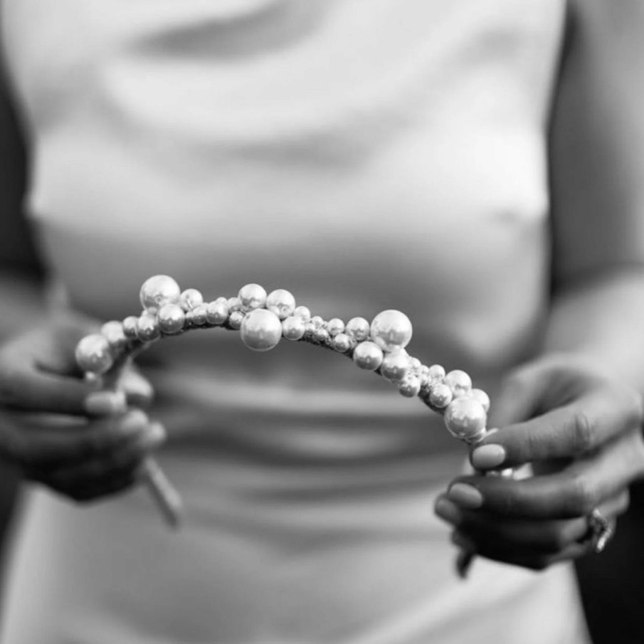 A'el Este A'El Este - Charlotte - Bridal Pearl Headband - Silver Silver