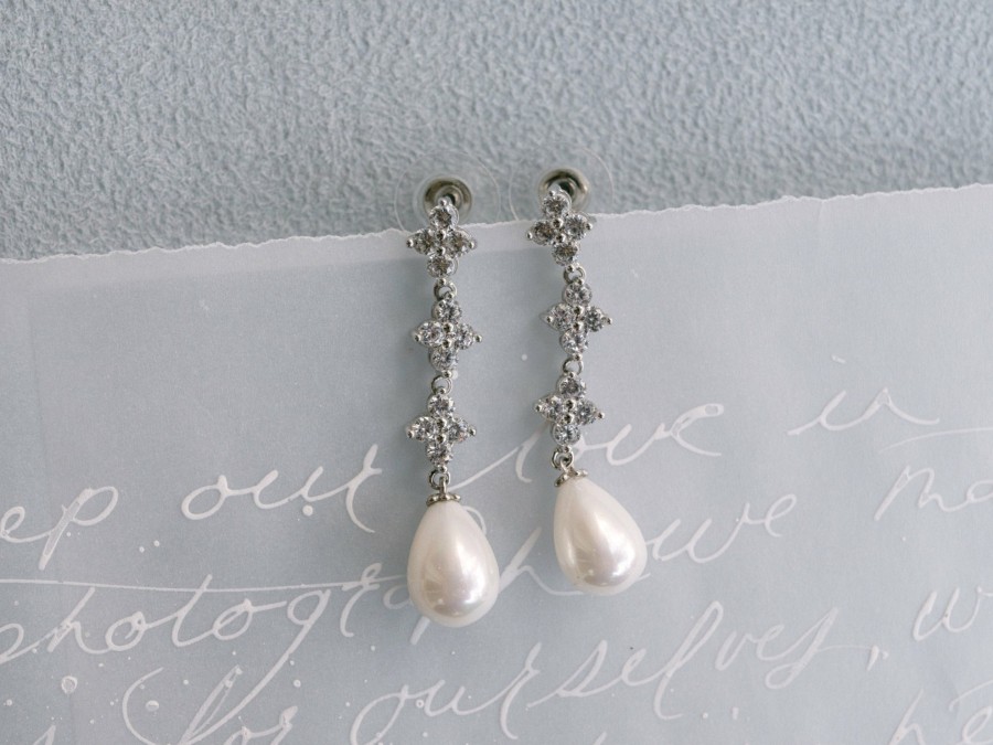 The White Collection Vera - Statement Pearl Drop Bridal Earrings Rose Gold