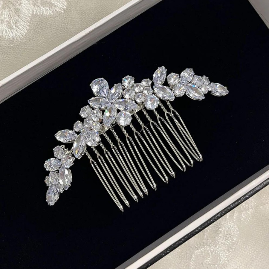 The White Collection Saphira - Elegant Sparkling Crystal Bridal Comb Silver